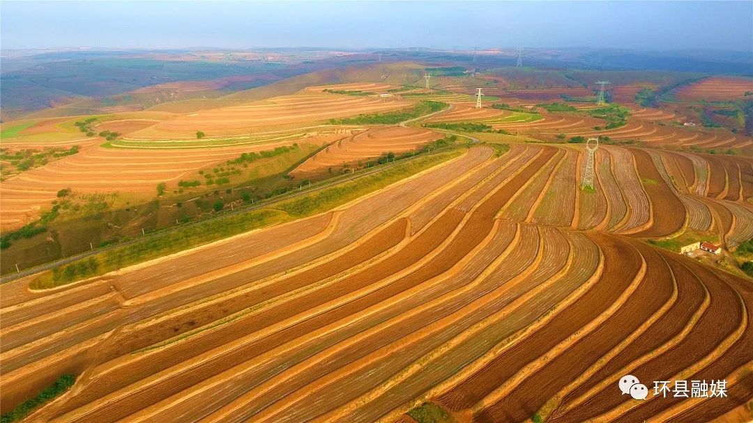 小南沟乡粉子山村梯田