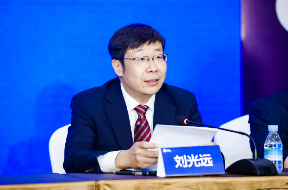 图为:固安县人民政府副县长刘光远讲话图为:文旅项目签约仪式图为