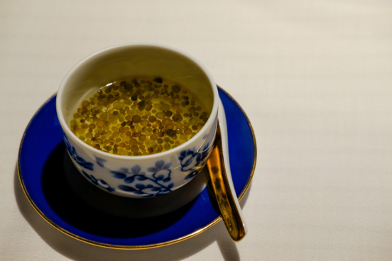 新荣记创始人张勇:菜味、人味、店味,一个好餐厅的标准