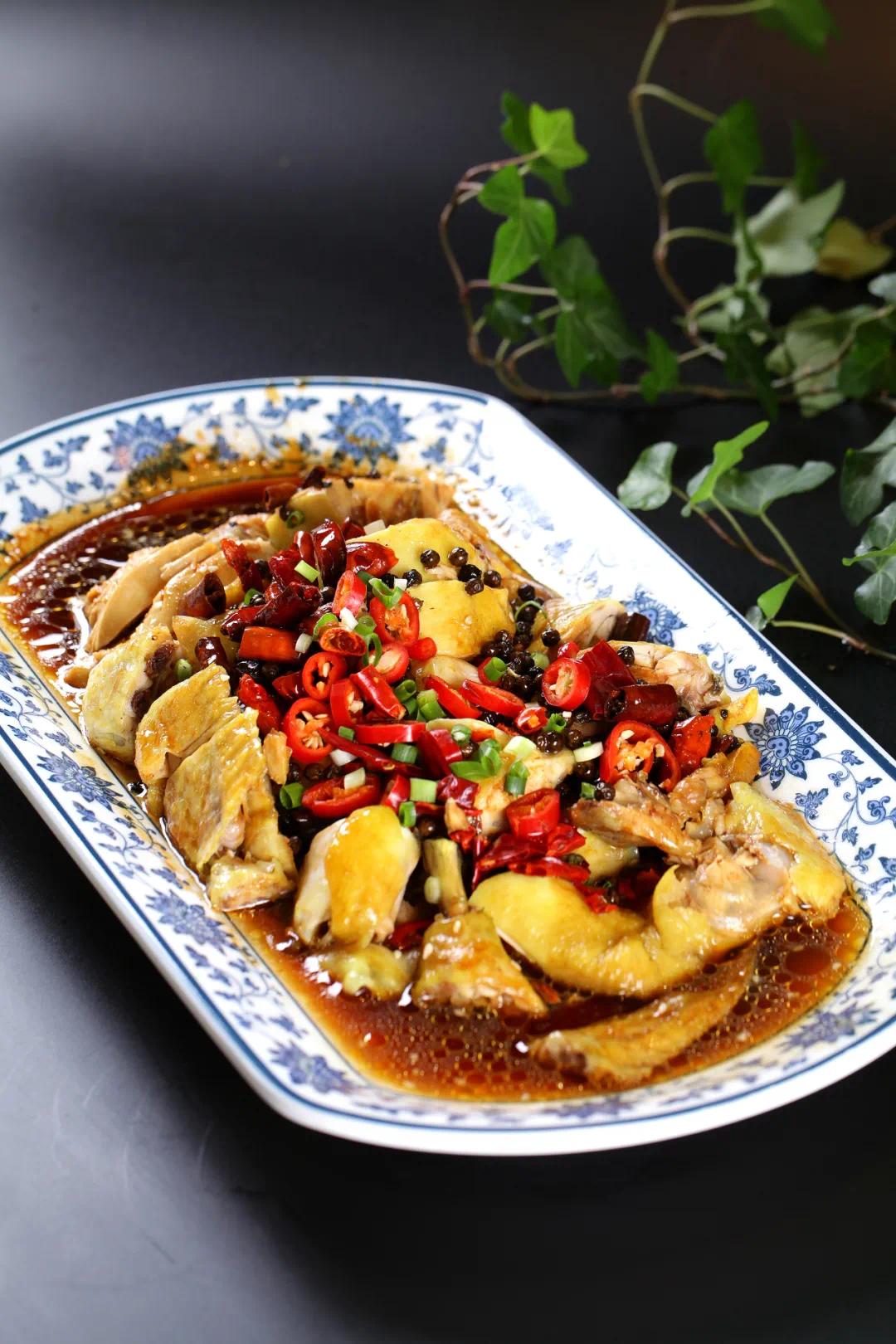 山胡椒鸡.摄影/nuodingcaipu,图/汇图网