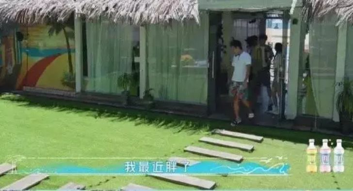 90斤当红小花“胖”到焦虑，是谁定义了女性就要痩？