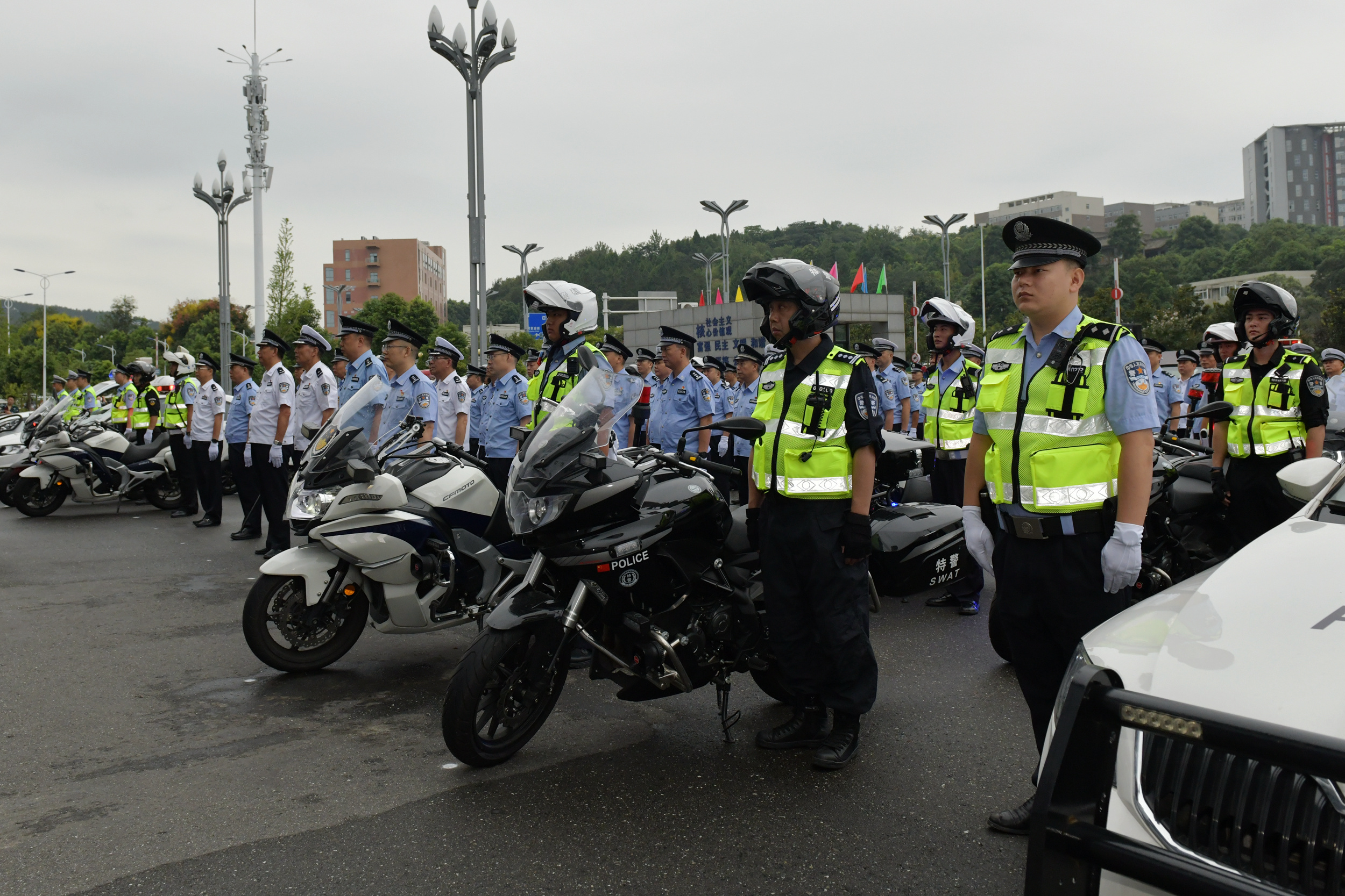 绵阳交警图片