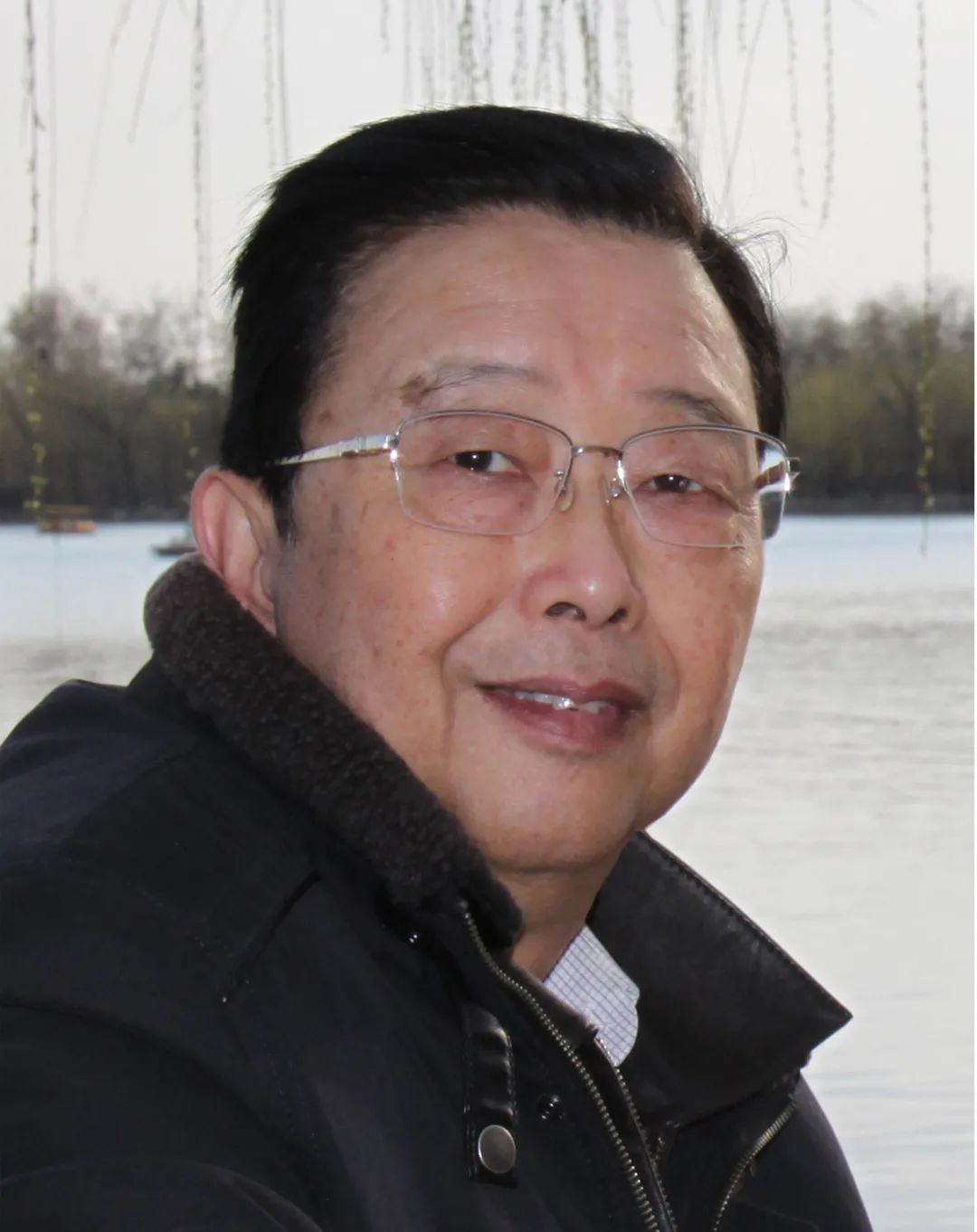 原国家广电总局电影局局长刘建中:线上热映会让影院萎缩吗?