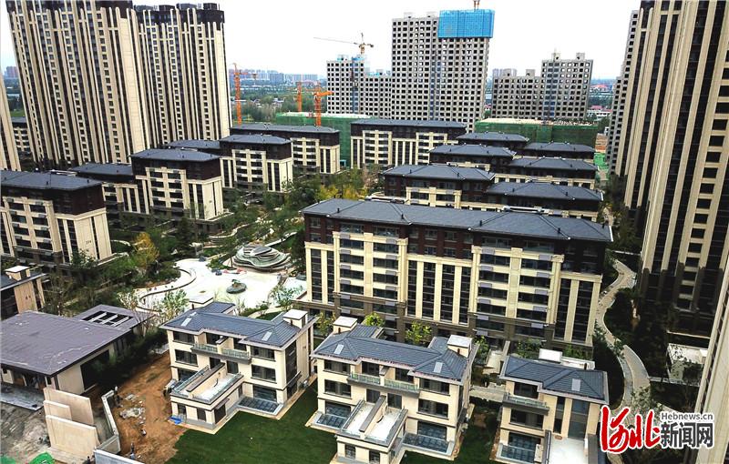 2020年10月9日,第23届国际被动房大会暨第五届中国(高碑店)国际门窗博览会在高碑店市举行。图为120万平米超低能耗建筑示范社区——高碑店列车新城。(资料片)河北日报记者 杜柏桦 史晟全摄