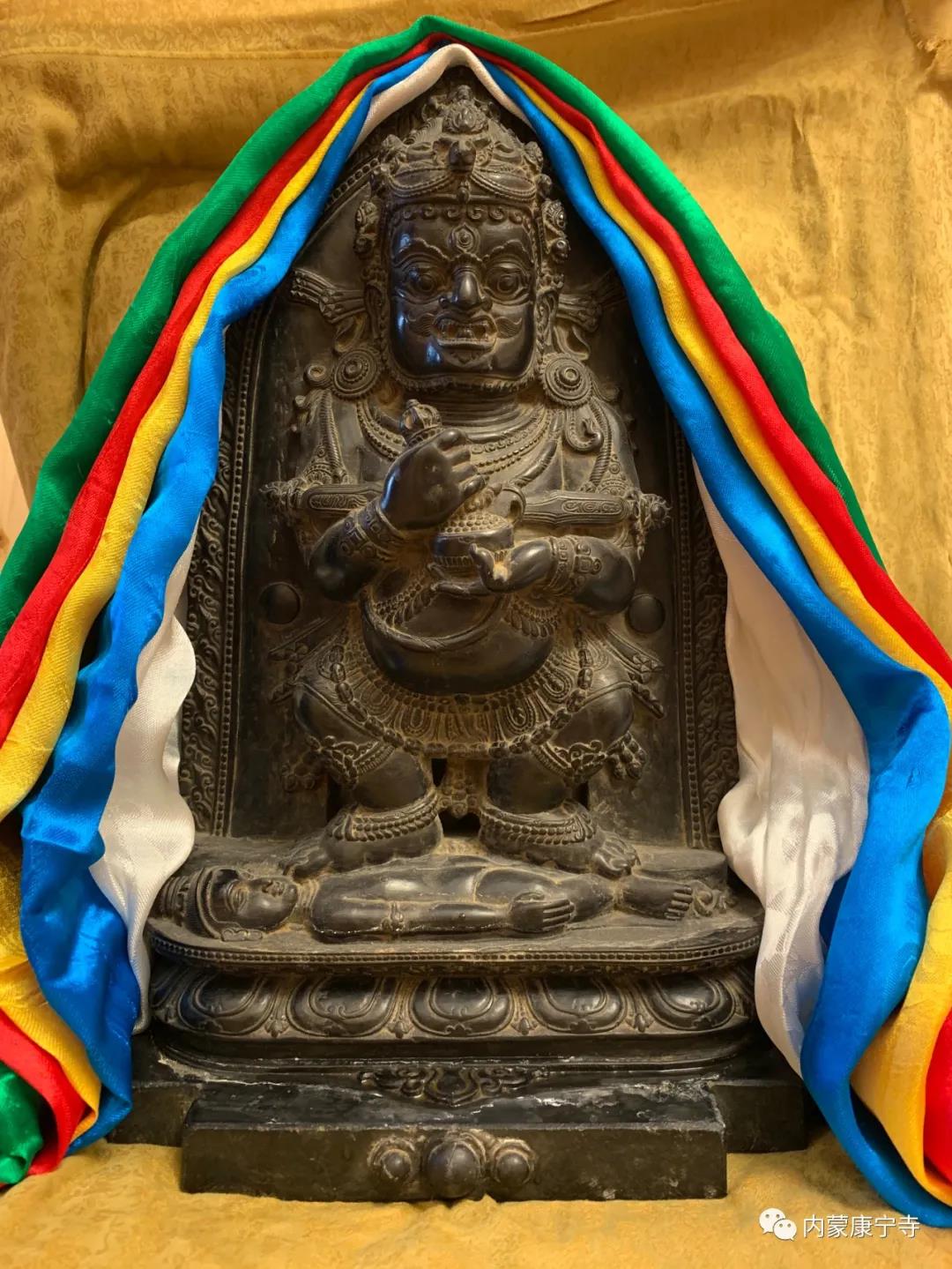 神奇的黑檀化石雕刻玛哈嘎拉像（图片来源：赤峰康宁寺）