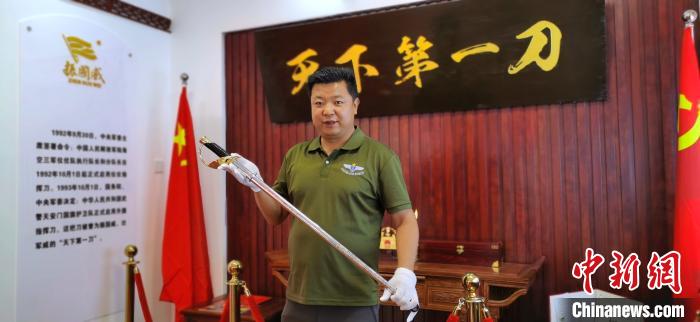 IT男北上跨界教育：怀揣爱国情走“文化长征”路