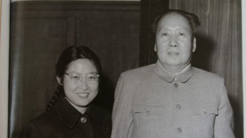 毛泽东女儿李敏四岁就被送去苏联，童年时期对父亲几乎没印象