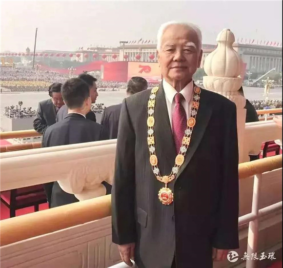 92岁，捐出100万！致敬“人民教育家”高铭暄