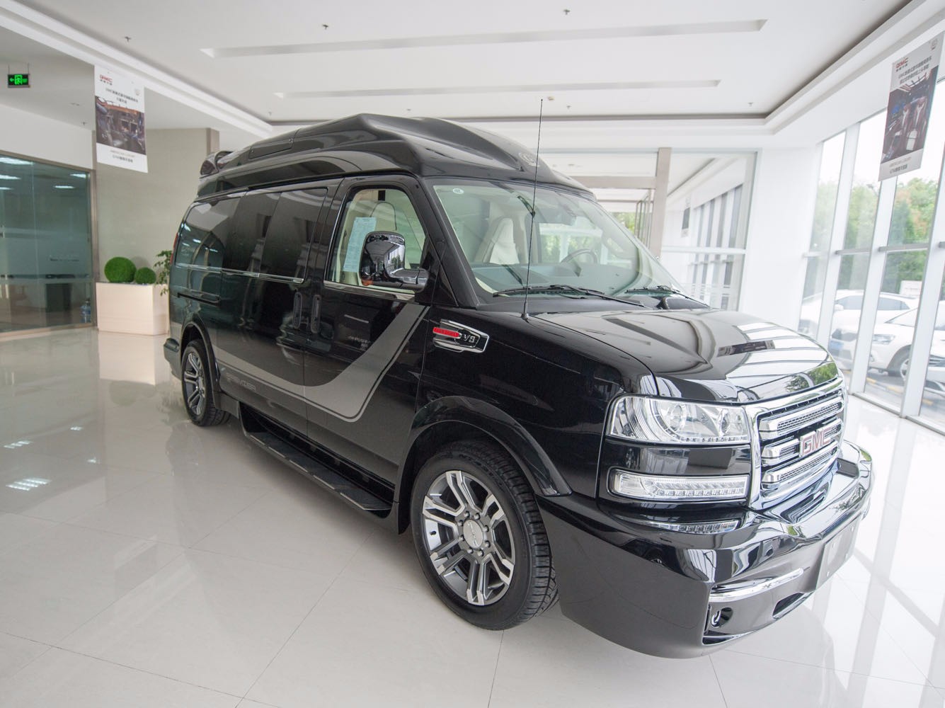 gmc商务车20年新款全包裹座椅