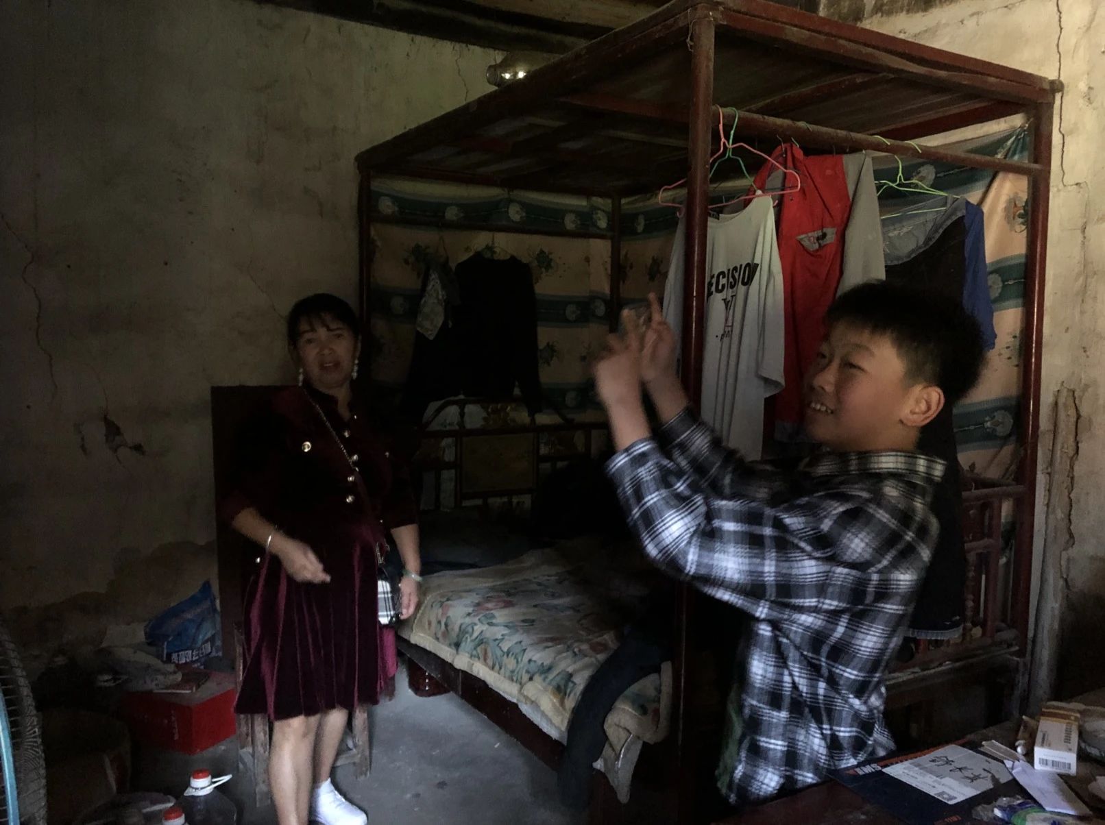 奥华在村里的老房子出生后，母亲为了留住孩子，带着奥华逃离了这里。新京报记者解蕾 摄