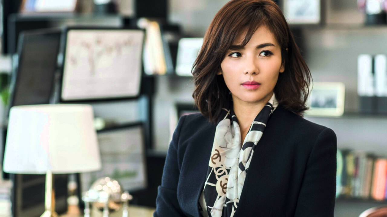 "贤妻"刘涛深夜崩溃,自曝感到无力,曾直播到凌晨两点被疑缺钱