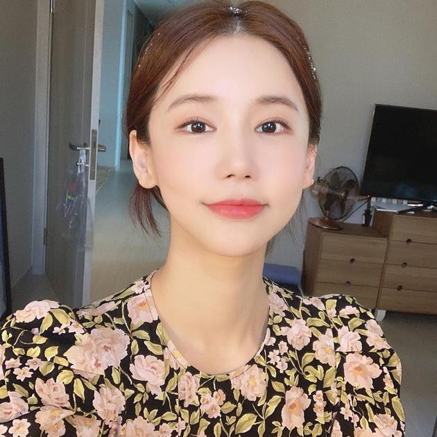 据韩媒报道,9月14日,演员吴仁惠发现在家中昏迷失去意识后被送往医院