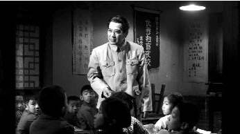 共产党叛徒之死：白鑫叛变导致四名党内高层被捕，陈赓下达三项命令