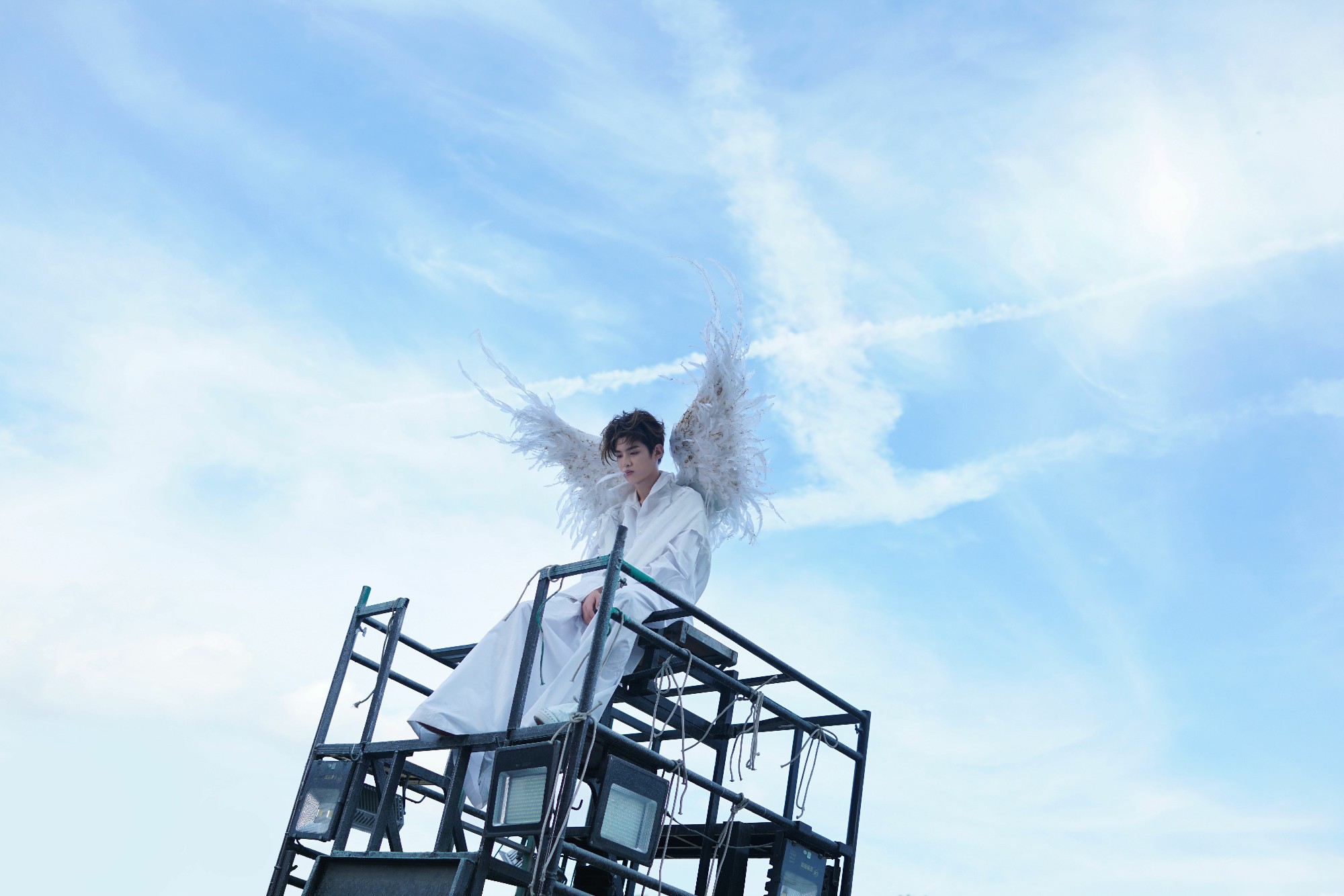 黄明昊angellovemv治愈上线装上翅膀就拥有了飞翔的力量