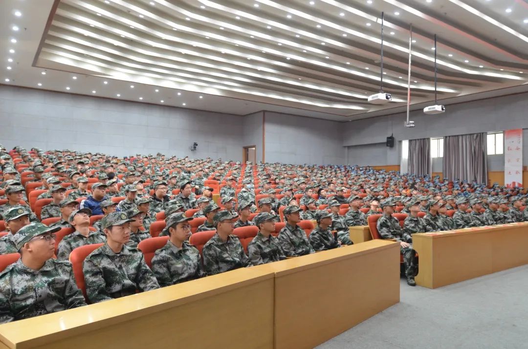 开学第一课，马小洁书记和学子们聊聊111岁的兰大