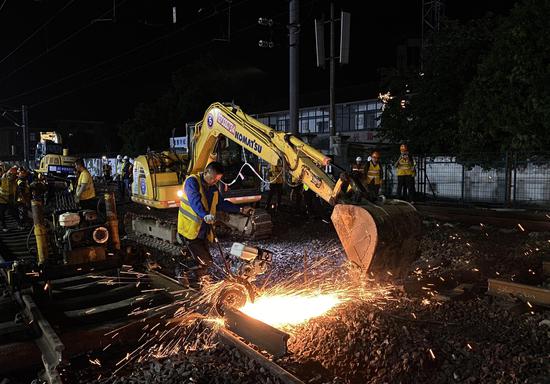 嘉兴站改工程现场。李晨韵摄