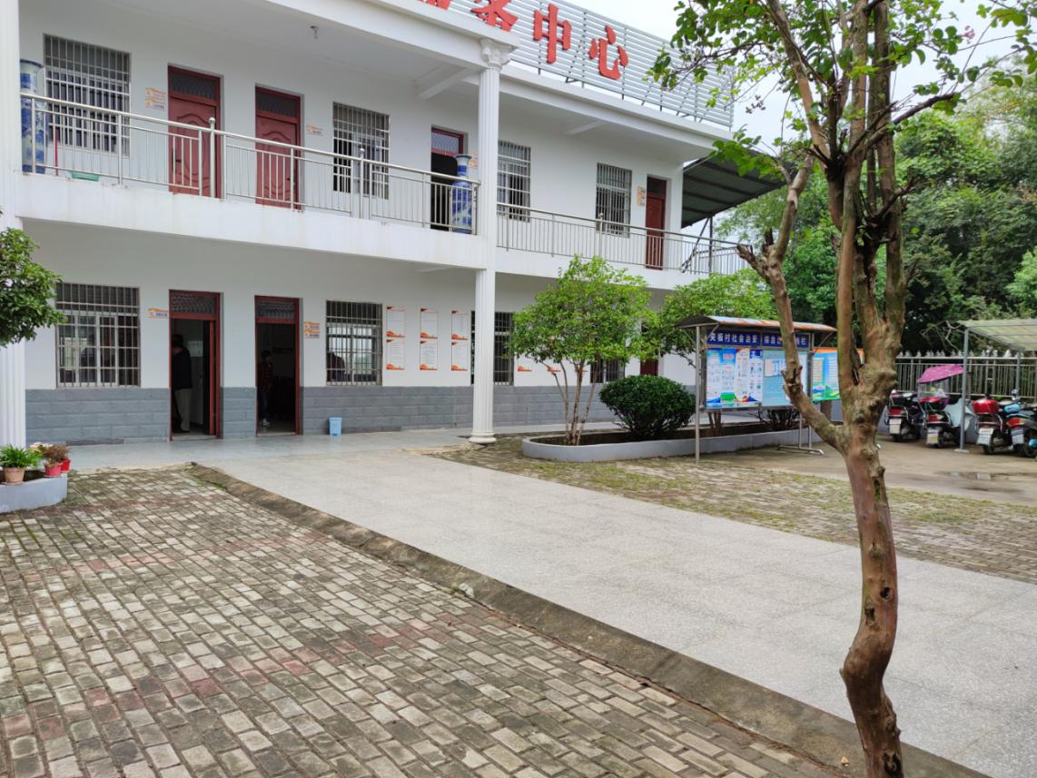 庐江县龙桥镇抓好环境建设展现办公新面貌