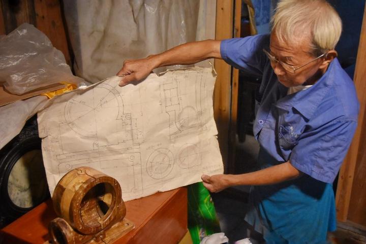 山坳里的老木匠:一生坚守一手艺