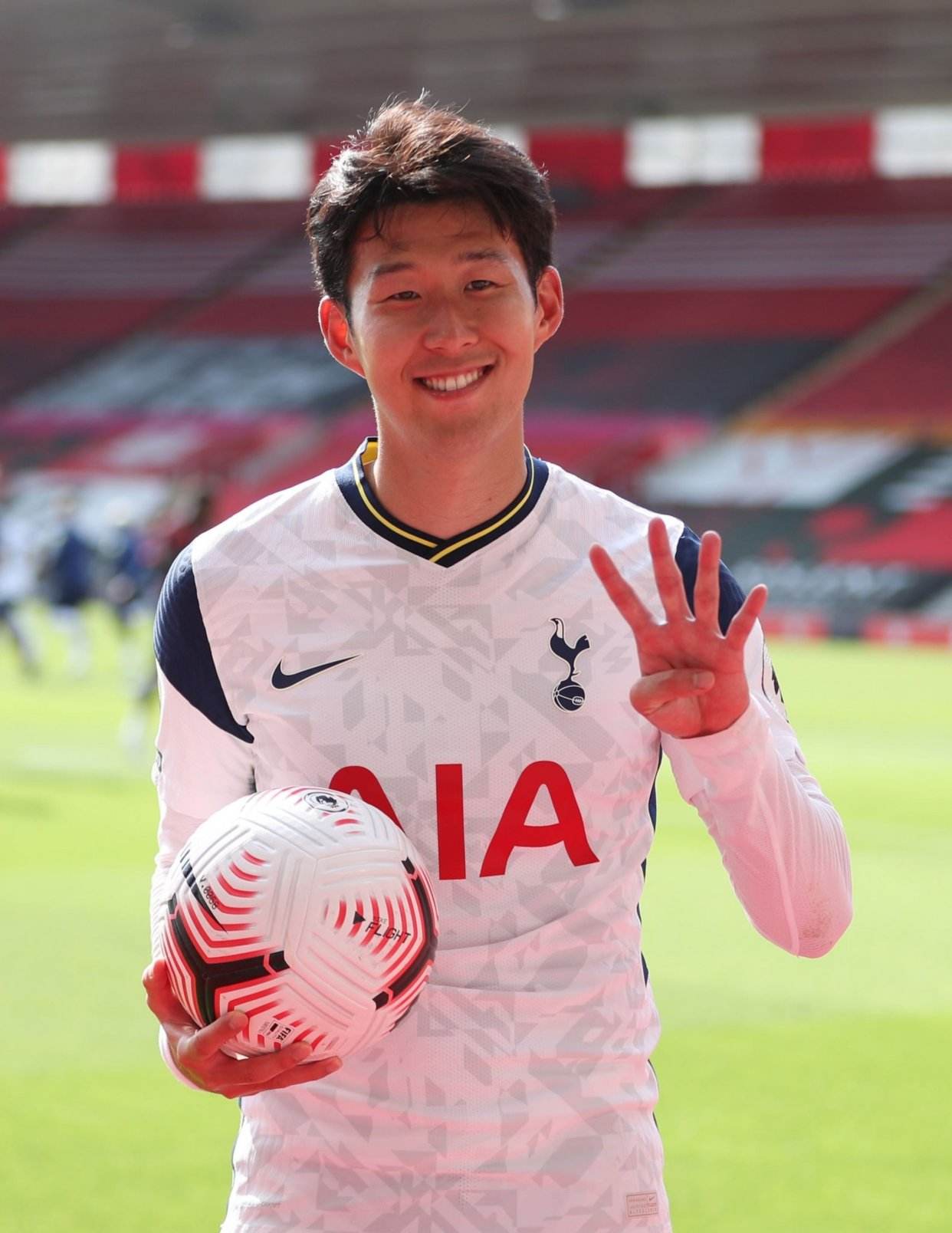 网友别酸了 孙兴慜征服西方挑剔眼光 他已是东亚第一偶像 凤凰网