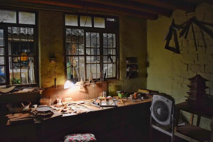 山坳里的老木匠:一生坚守一手艺