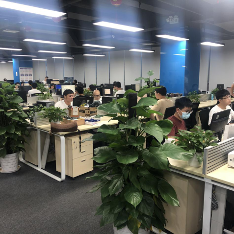 (三核影音电器办公场景实拍图)