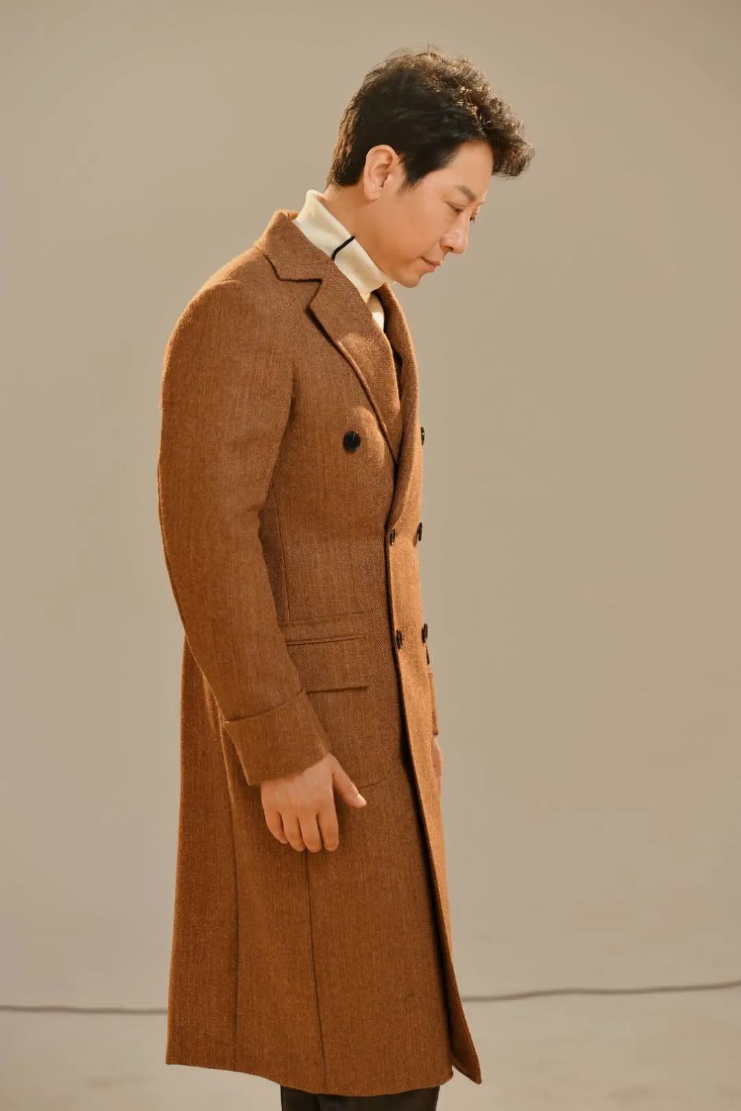 不曾停止奔跑的跨界者著名节目主持人爱新觉罗阿南