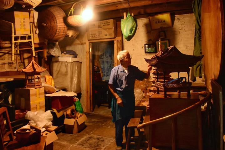 山坳里的老木匠:一生坚守一手艺