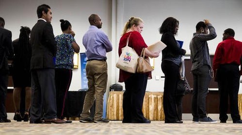 美国上周首次申请失业救济人数为87万人