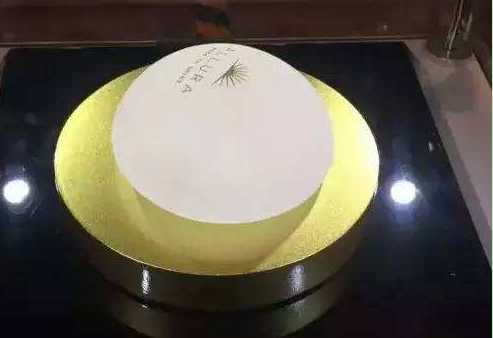 假体隆胸品牌‖隆胸后胸部硬如石头 选择隆胸还靠谱吗?