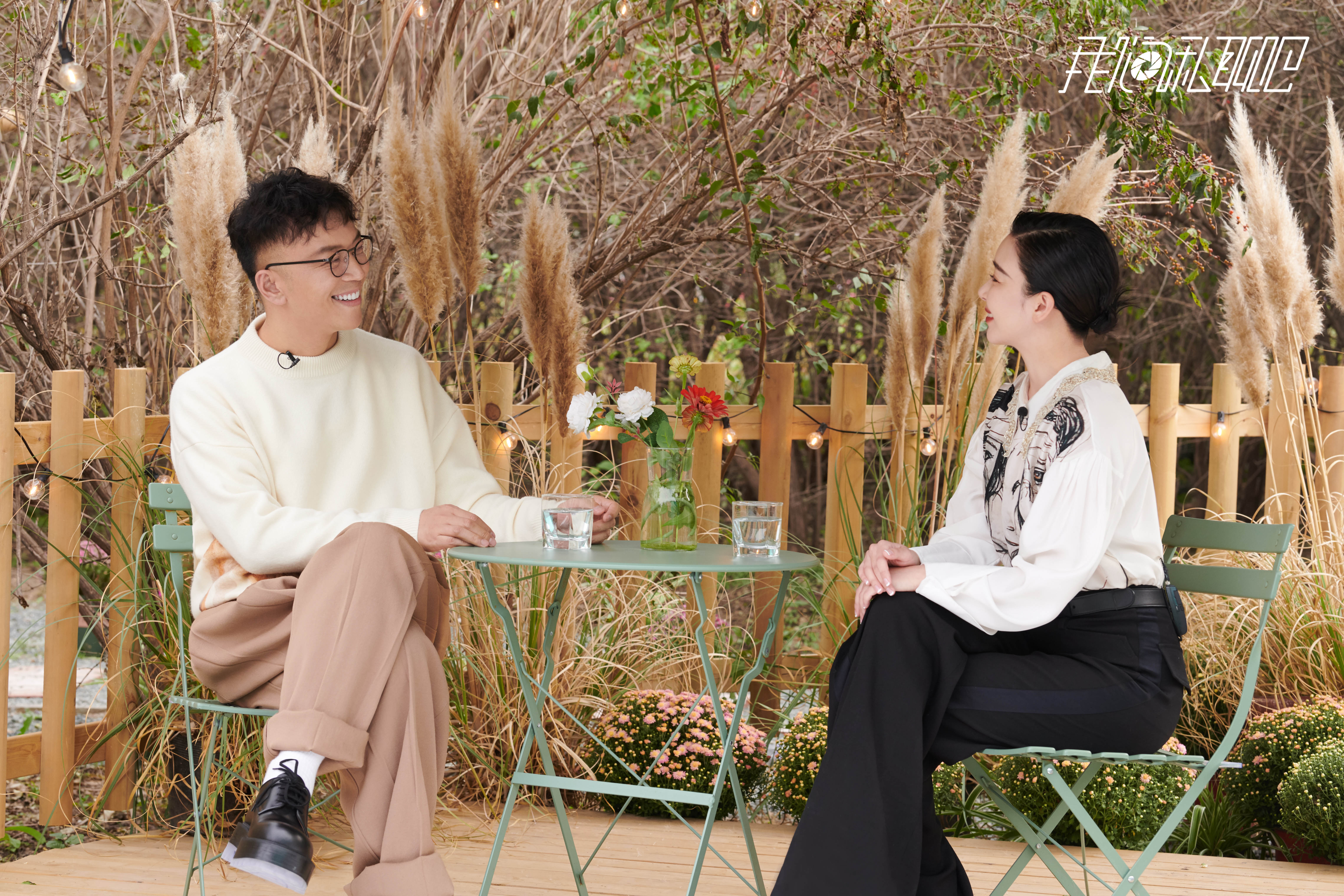阚清子赛车服大片及花絮