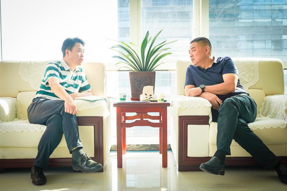 平原县投资促进服务中心闫善豹主任一行莅临"草缘食尚"集团考察参观