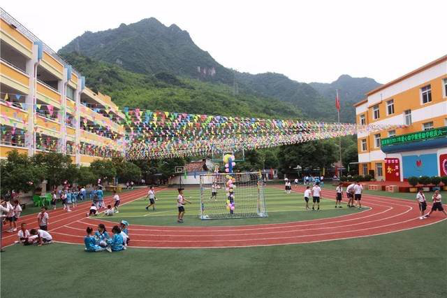 王长山所在的浙商银行援建的中心小学