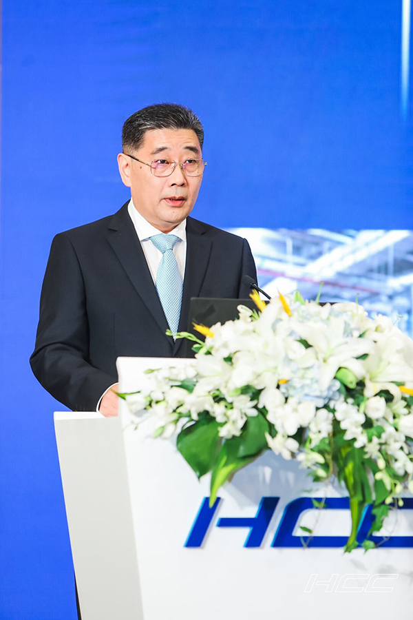 武汉市委常委,武汉经开区工委书记彭浩在论坛上作主题演讲