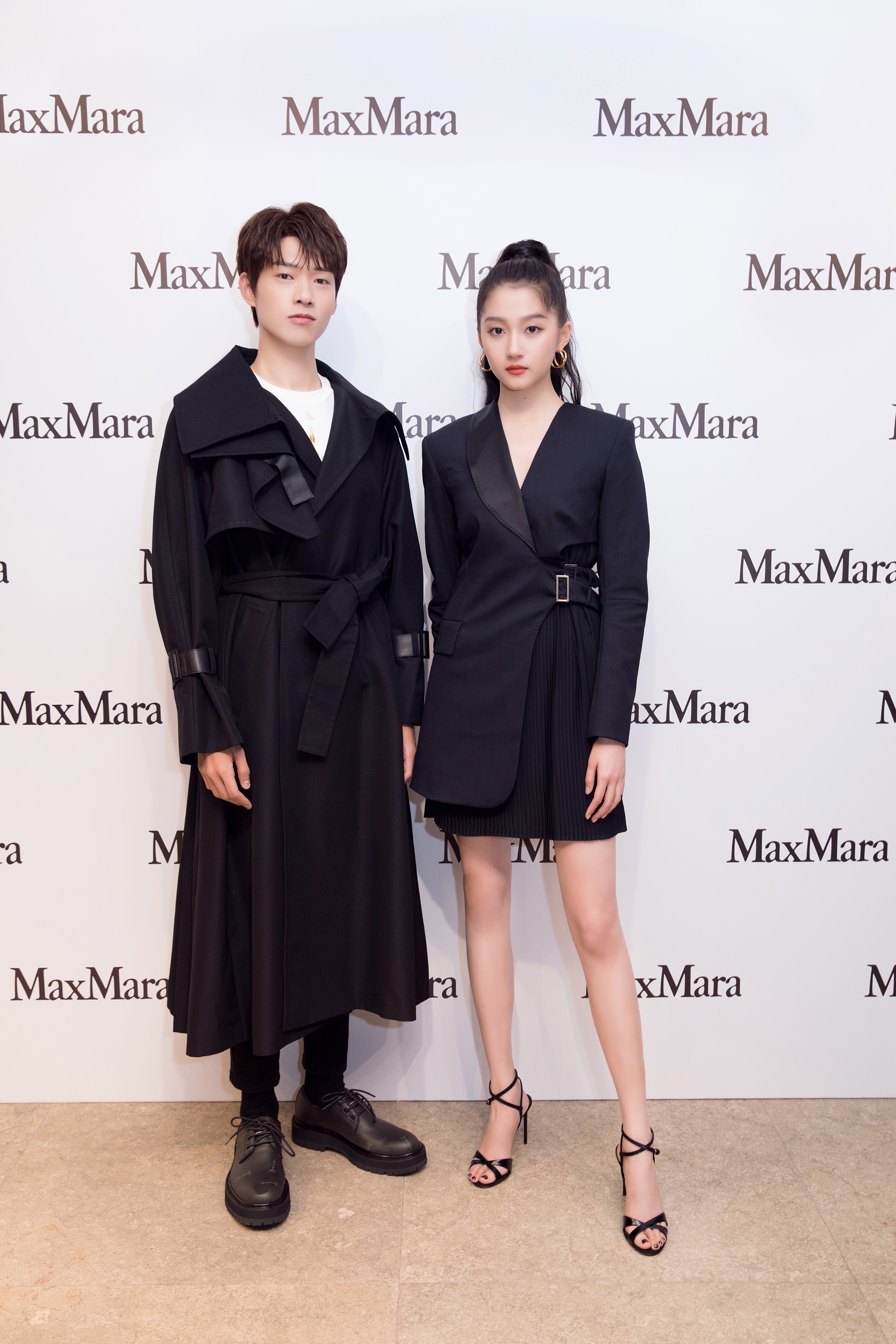 远洋冒险肆意驰骋与关晓彤魏大勋一同领略maxmara2020秋冬浪漫航程