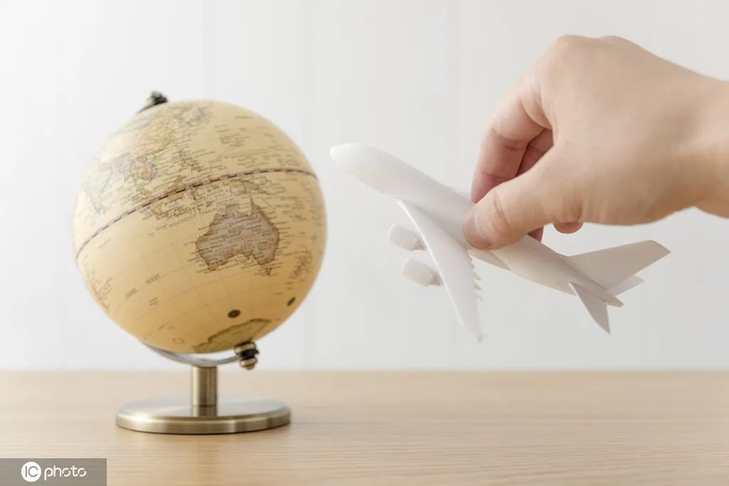 火爆的黄金周长假，旅行社再迎洗牌期 ｜ 文旅企业盈亏录