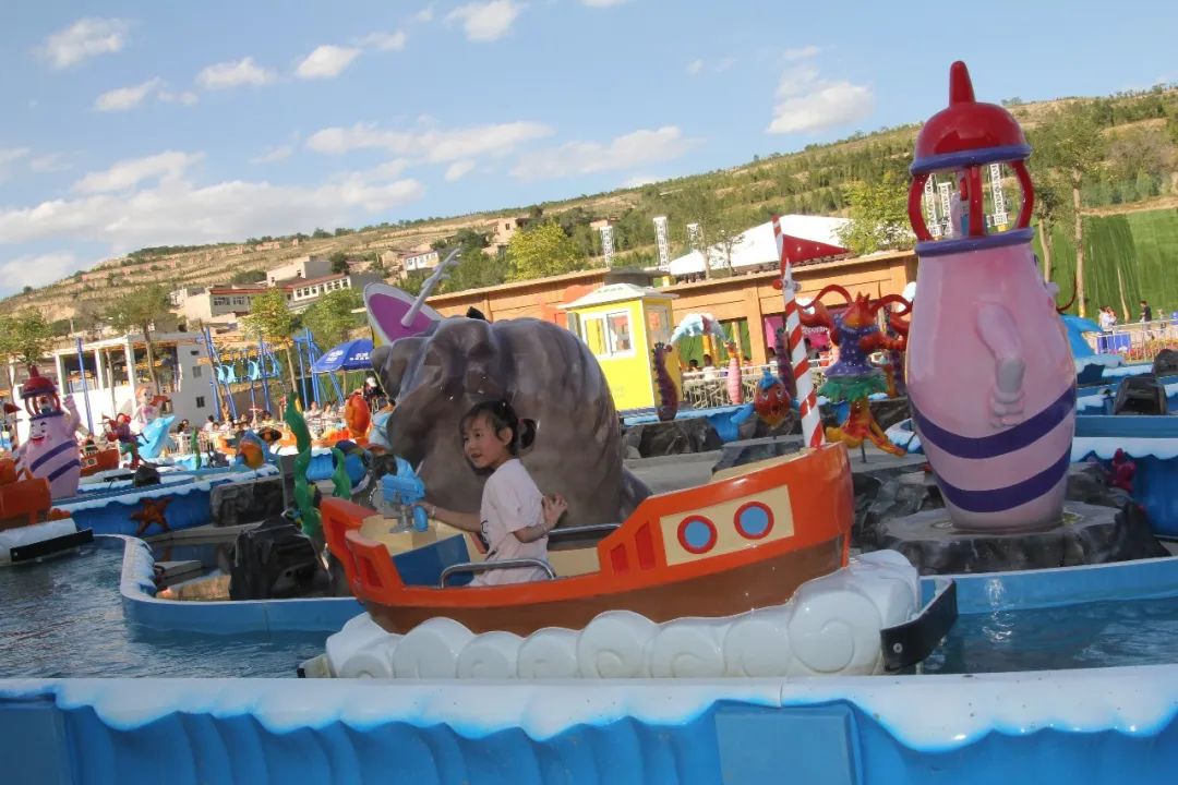 陇西古莱坞水世界、中医药康养