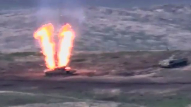 坦克无人机大战：亚美尼亚和阿塞拜疆先后发布冲突现场视频
