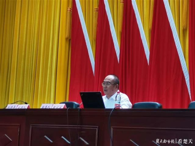 “人民英雄”张定宇讲述战疫经历凤凰网湖北_凤凰网