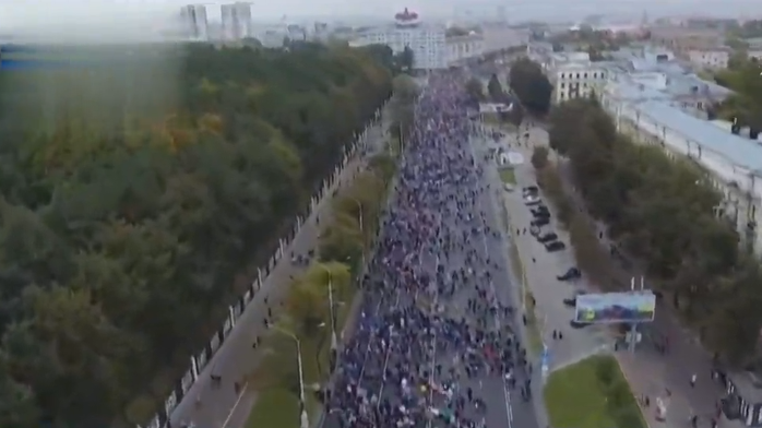 白俄反政府示威持续 警动用催泪瓦斯