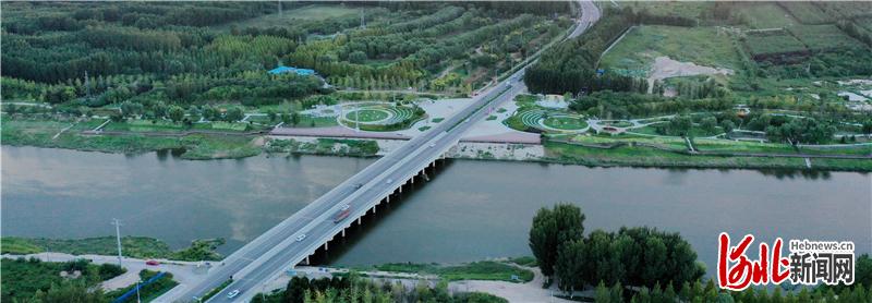 北运河香河段安运桥段。通讯员田家霖摄