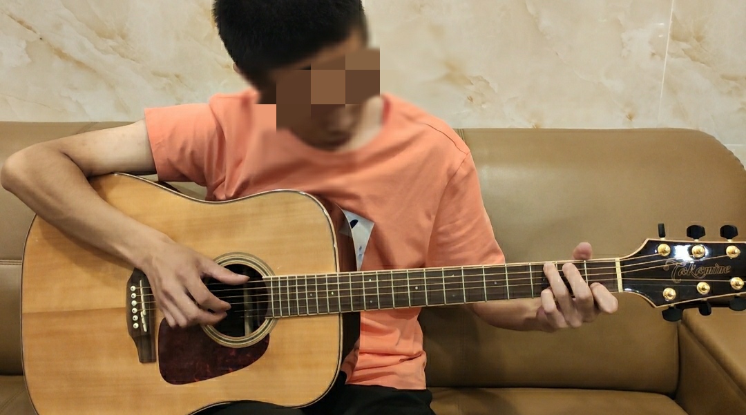 怎么坚持自学吉他 CDECE8DAE7722A021C6C430ED4E1524045B03231_w1080_h601.jpg