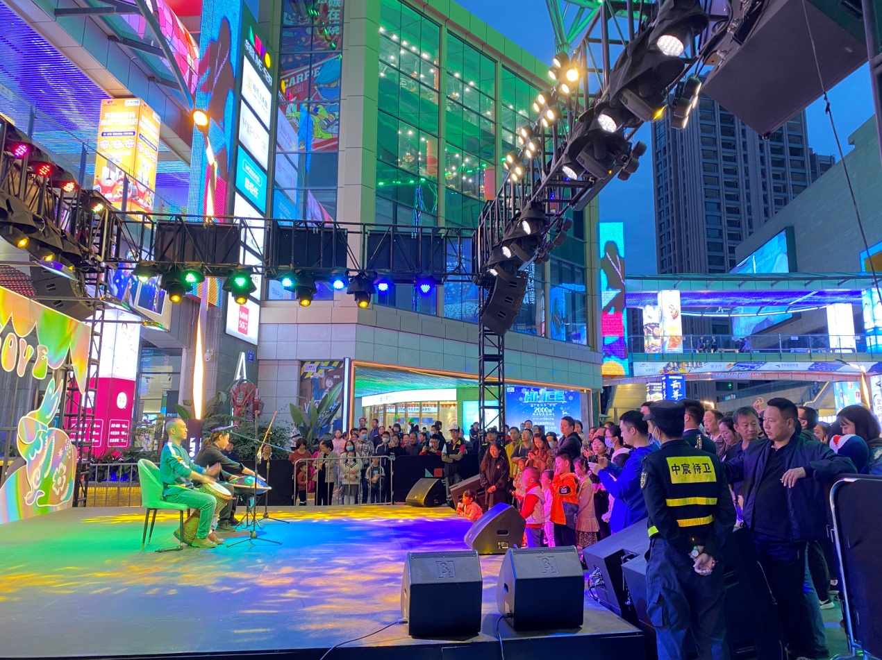 华熙live·528精彩不停!六大主题live show 嗨翻小长假