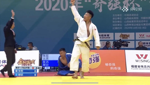 �������°���˫�� ������ȫ��ȫ�ˡ���ΧŨ��