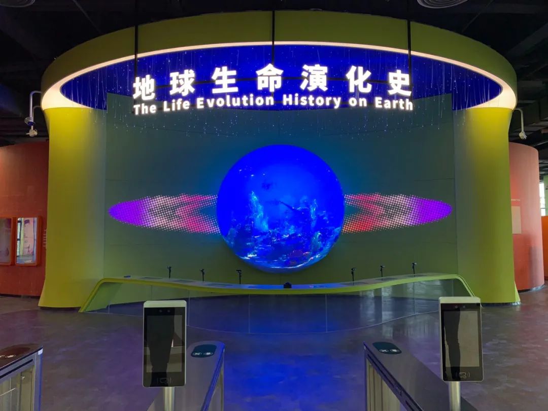 67江门高新区科技馆图书馆青少年活动中心启用