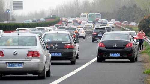 怎么看车的违章照片 305457BAEA396CDD197081C877D05401E12DAAC9_w500_h281.jpg