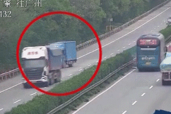 高速公路违法占用应急车道 多辆车被查处！