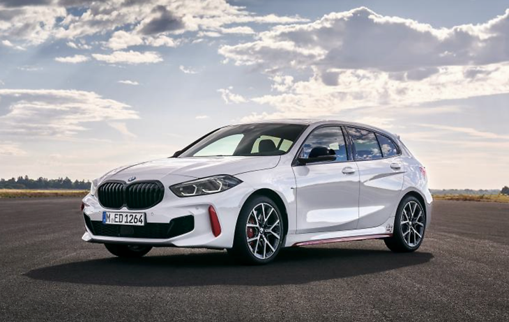 全新宝马128ti官图发布零百加速仅需61秒