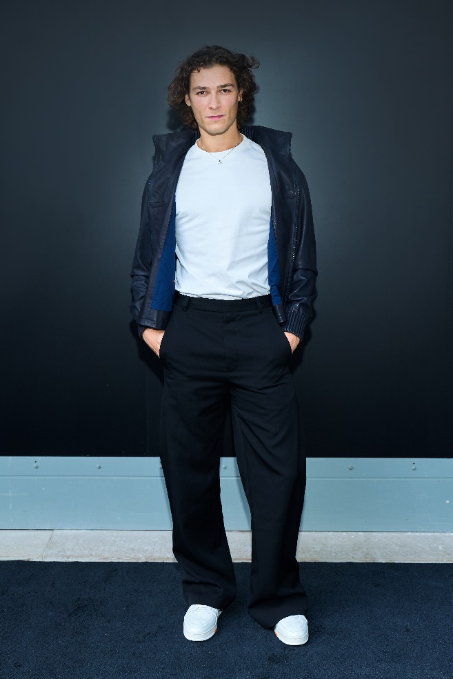 nicolasghesquière呈现路易威登2021春夏女装系列