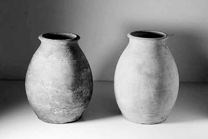 牛门洞遗址出土的陶罐