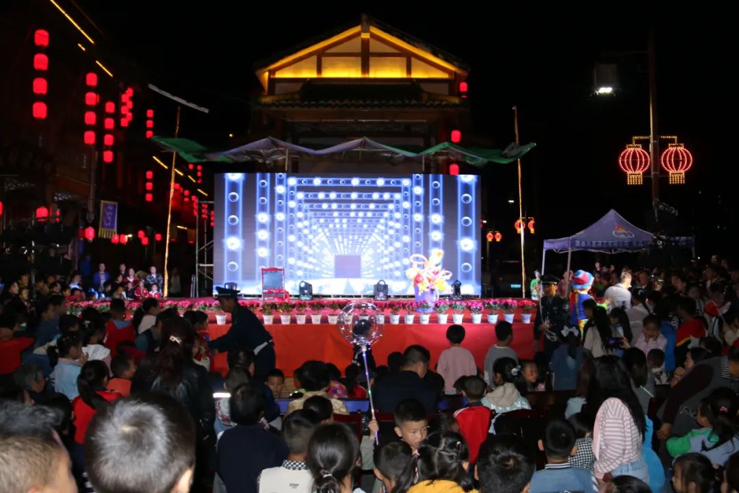 康县阳坝旅游精彩绽放“双节”